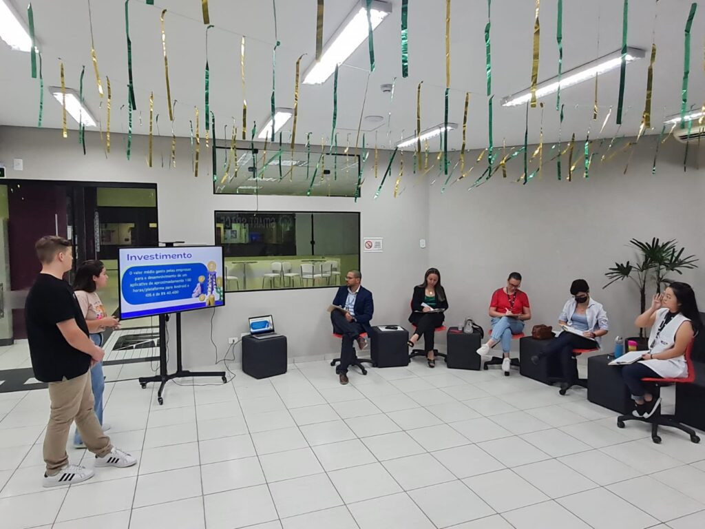 Imagem de Hub faz parte da banca avaliadora de ideias para ajudar no combate à dengue dos estudantes da UniCV